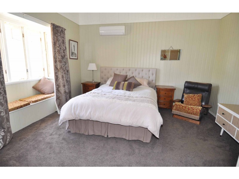 26 York Street, Charters Towers QLD 4820