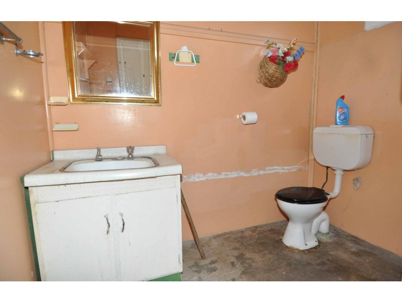 52 Miner Street, Charters Towers QLD 4820