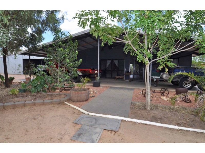 124 Picnic Creek Road, Charters Towers QLD 4820
