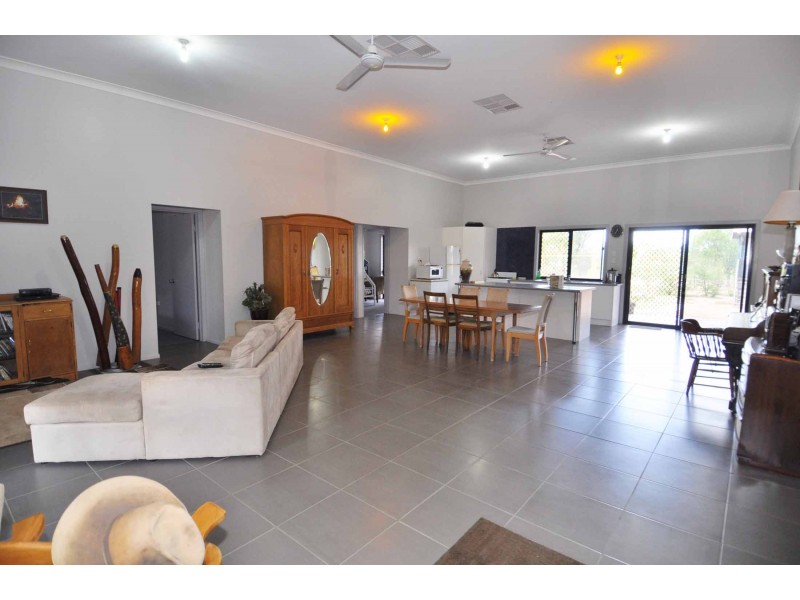 124 Picnic Creek Road, Charters Towers QLD 4820