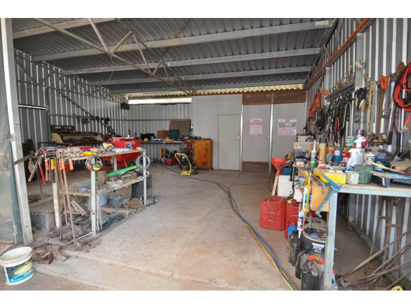 124 Picnic Creek Road, Charters Towers QLD 4820