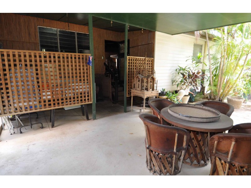 100 Mary Street, Charters Towers QLD 4820