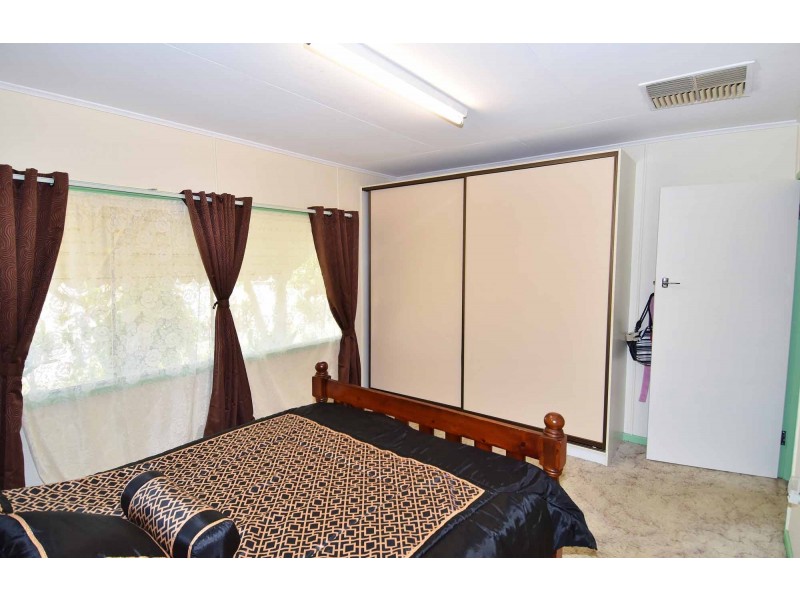 8 Burdekin Street, Richmond Hill QLD 4820