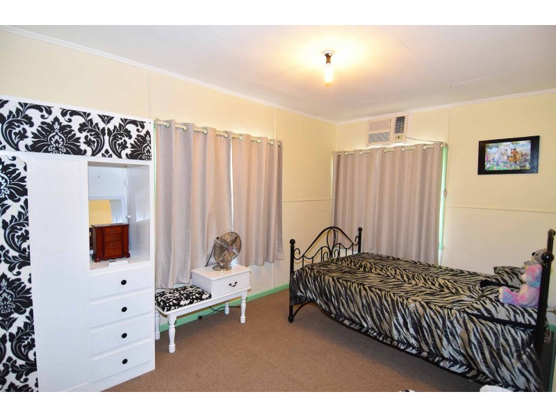 8 Burdekin Street, Richmond Hill QLD 4820