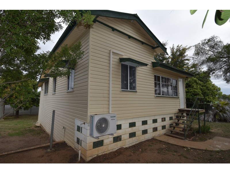 2 Armstrong Road, Charters Towers City QLD 4820