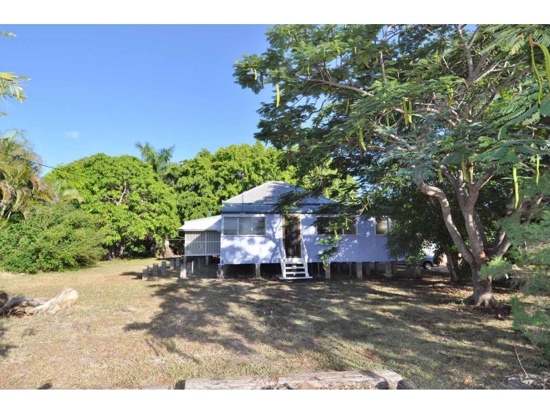 32 Rutherford Lane, Charters Towers QLD 4820