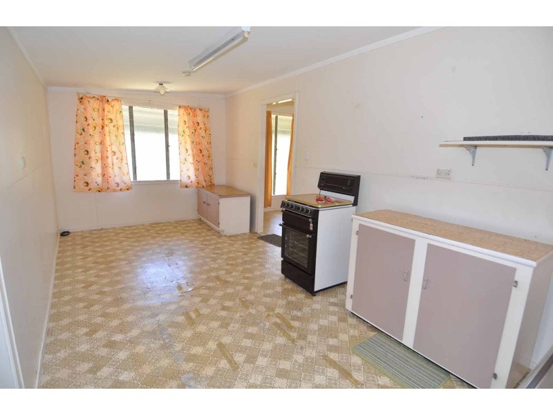 39 Mary Street, Charters Towers QLD 4820