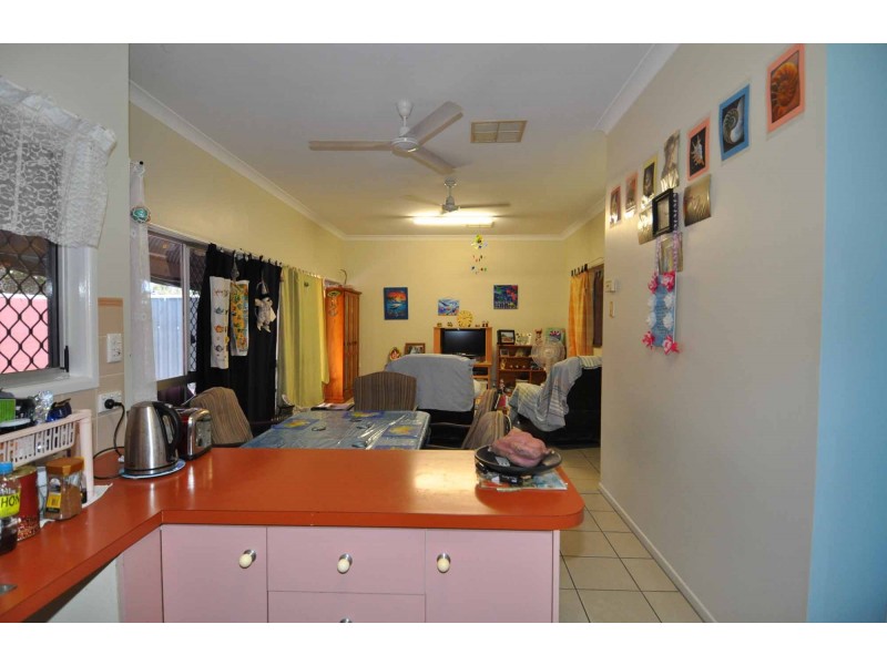 Unit 5, 37 Hackett Terrace, Charters Towers QLD 4820