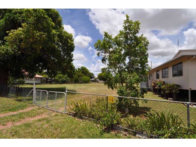2 Craven Street, Charters Towers QLD 4820