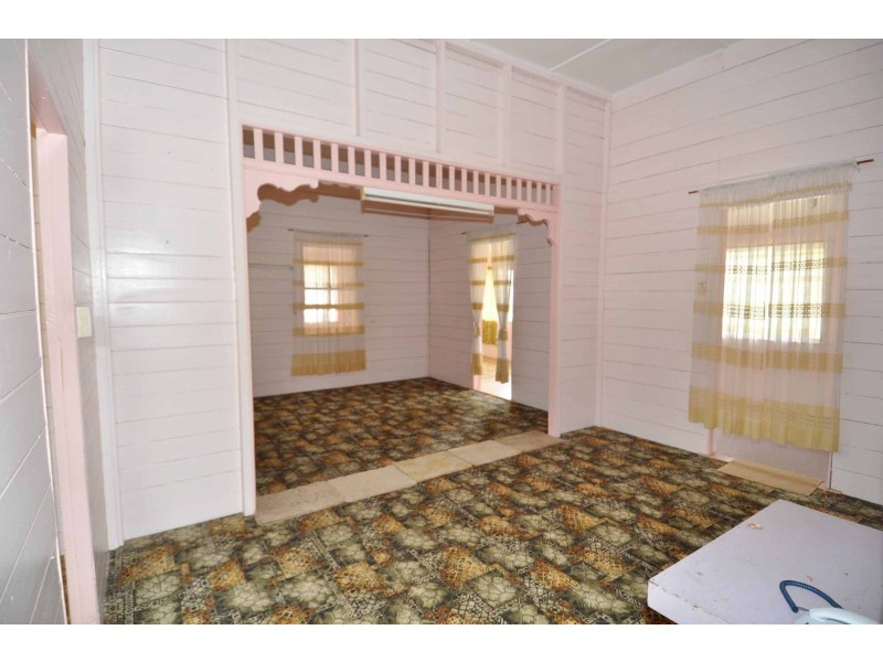 2 Craven Street, Charters Towers QLD 4820