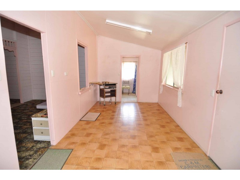 2 Craven Street, Charters Towers QLD 4820