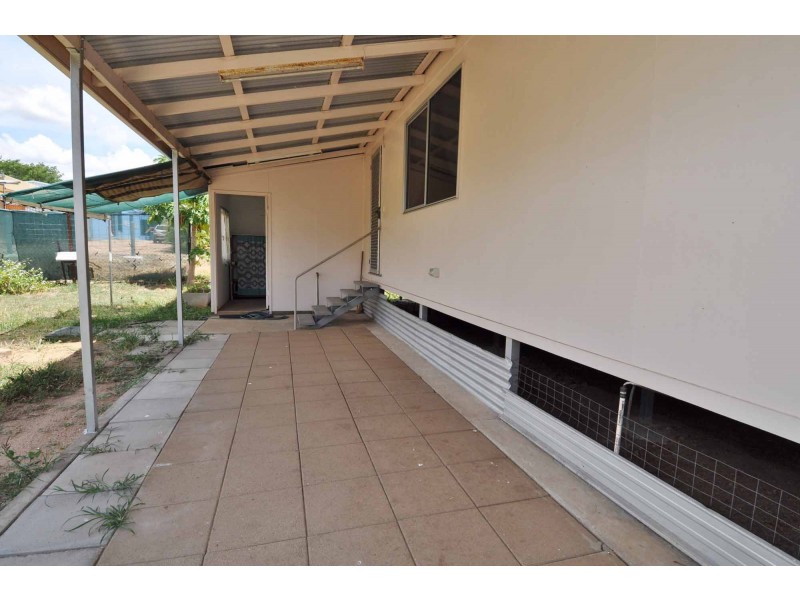 2 Craven Street, Charters Towers QLD 4820