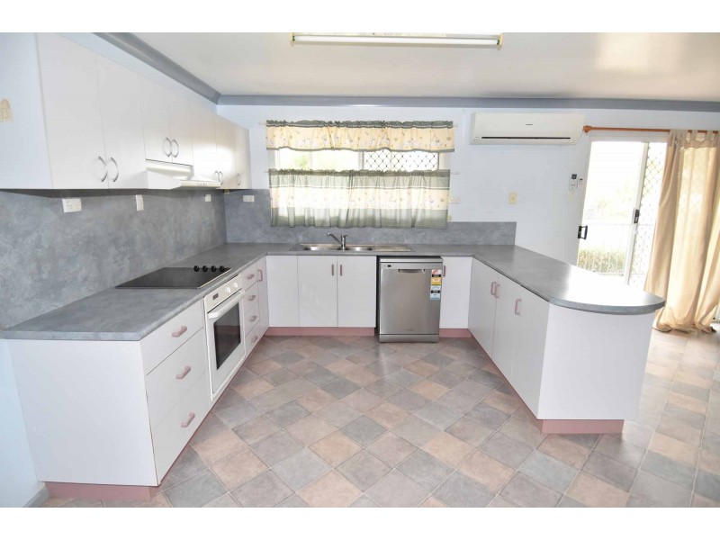 11 Anderson Lane, Queenton QLD 4820