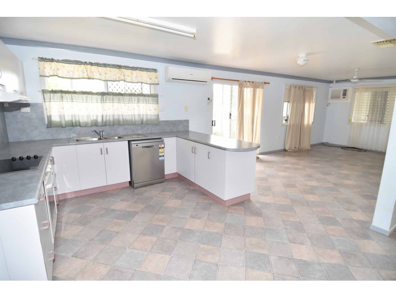 11 Anderson Lane, Queenton QLD 4820