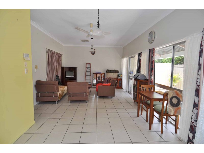 Unit 6, 37 Hackett Terrace, Richmond Hill QLD 4820