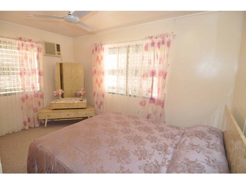 52 Mill Street, Pentland QLD 4816