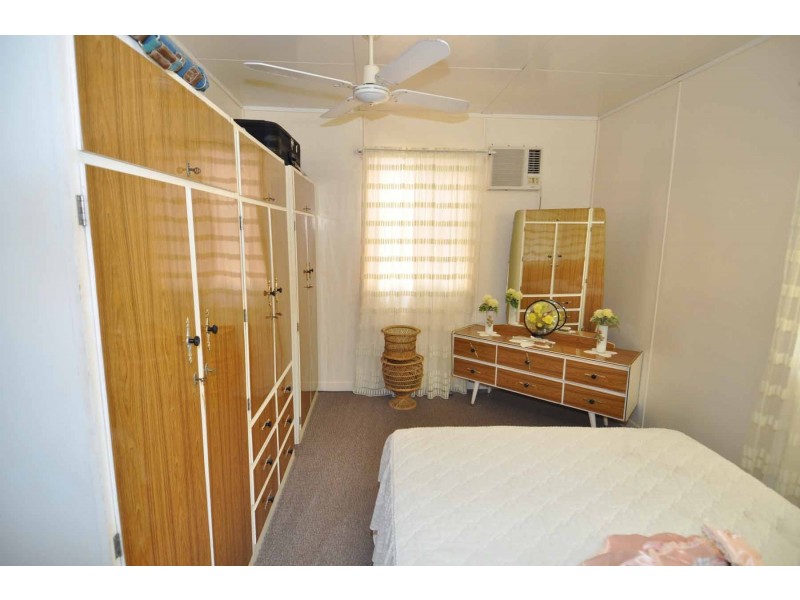 52 Mill Street, Pentland QLD 4816