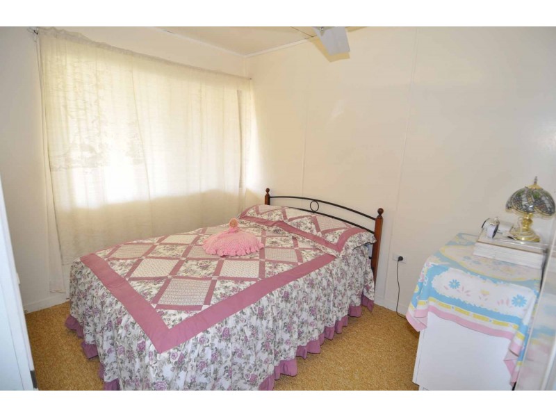 52 Mill Street, Pentland QLD 4816