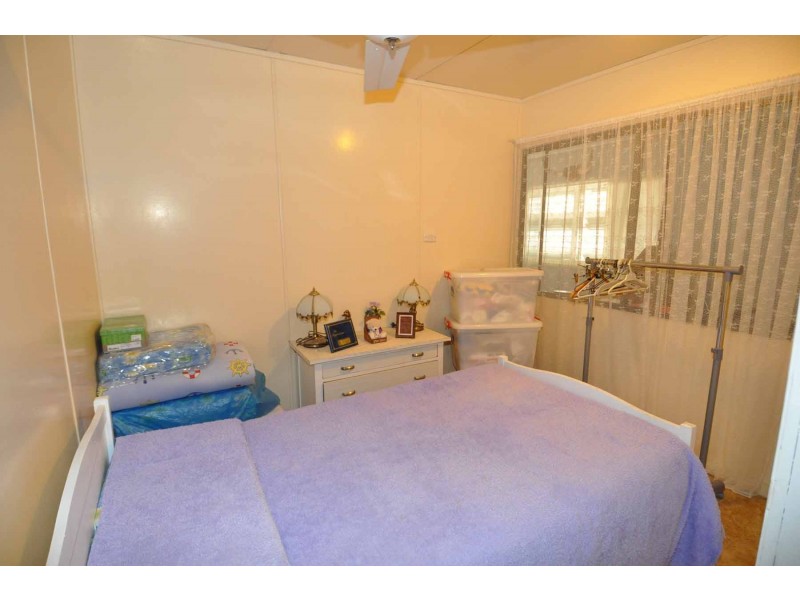 52 Mill Street, Pentland QLD 4816