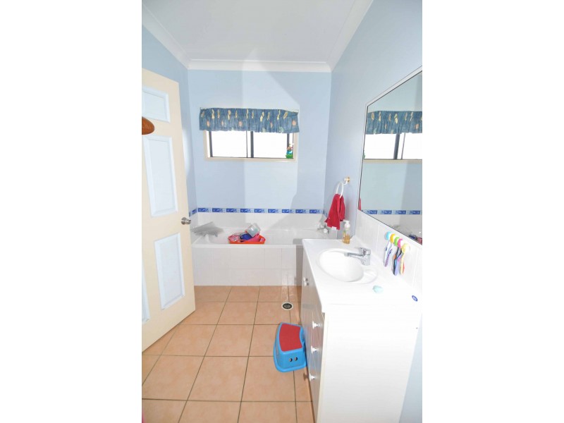 14293 Flinders Hwy, Black Jack QLD 4820