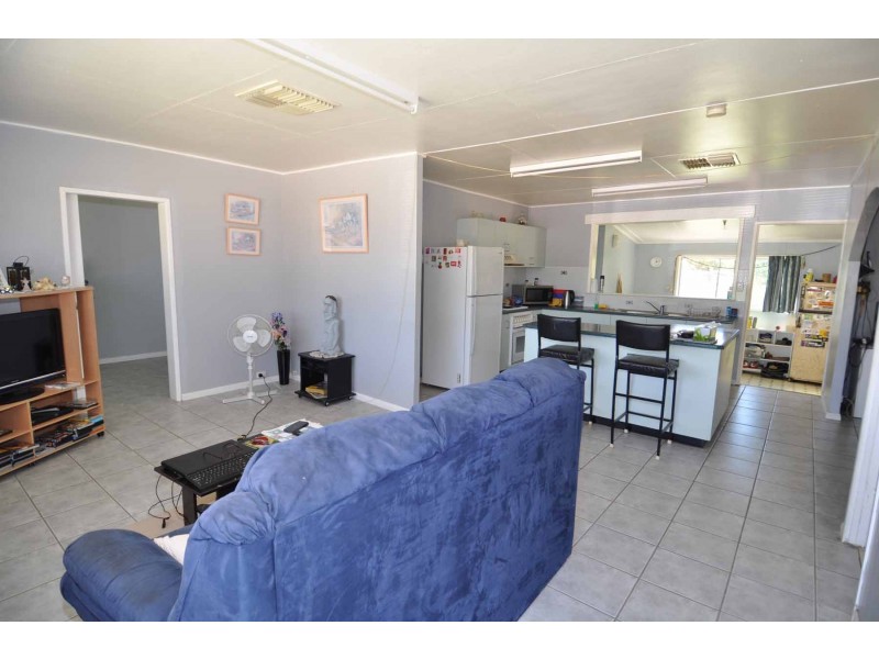 9 Armstrong Road, Charters Towers QLD 4820
