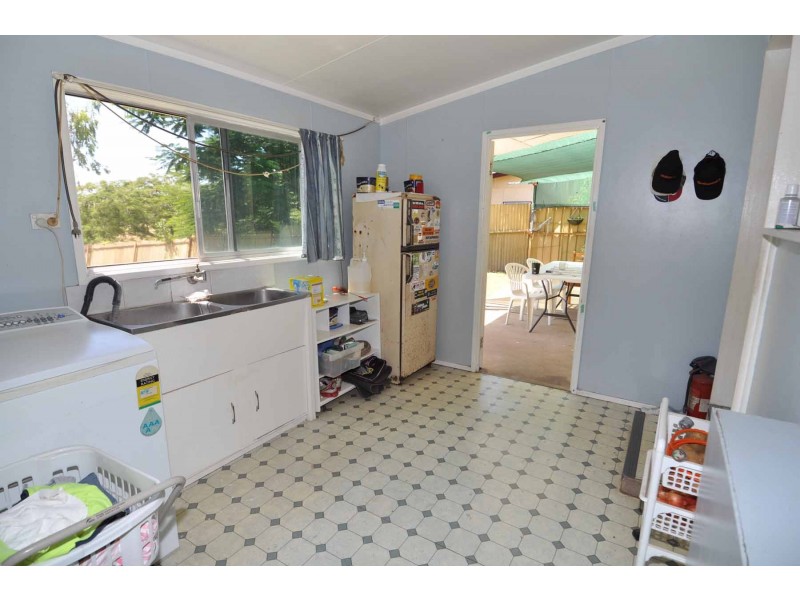 9 Armstrong Road, Charters Towers QLD 4820