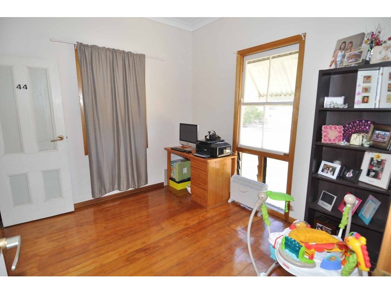 44 Aland Street, Charters Towers QLD 4820