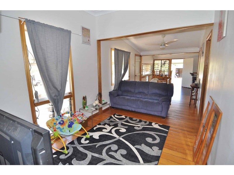 44 Aland Street, Charters Towers QLD 4820