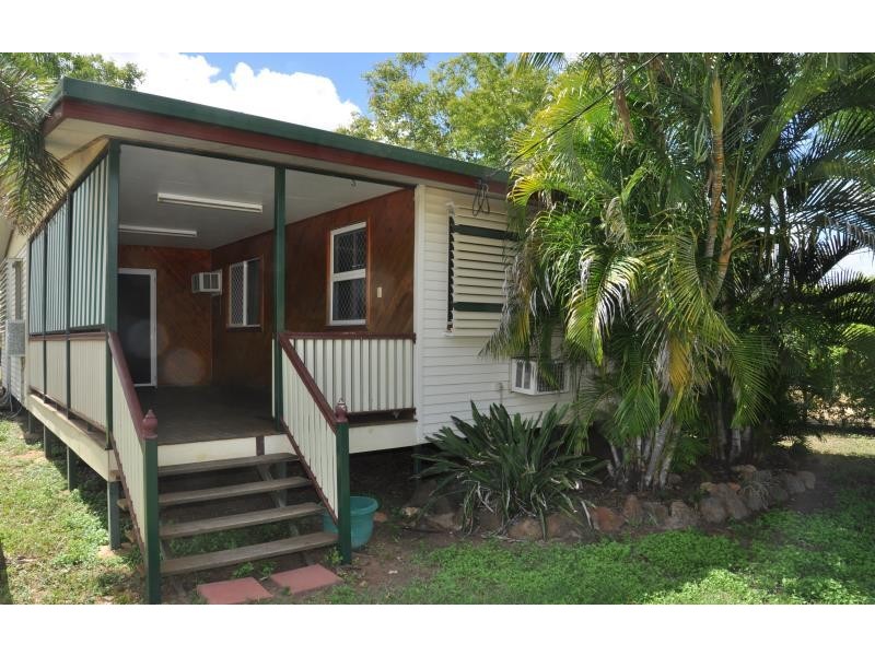 23 Bluff Road, Charters Towers City QLD 4820