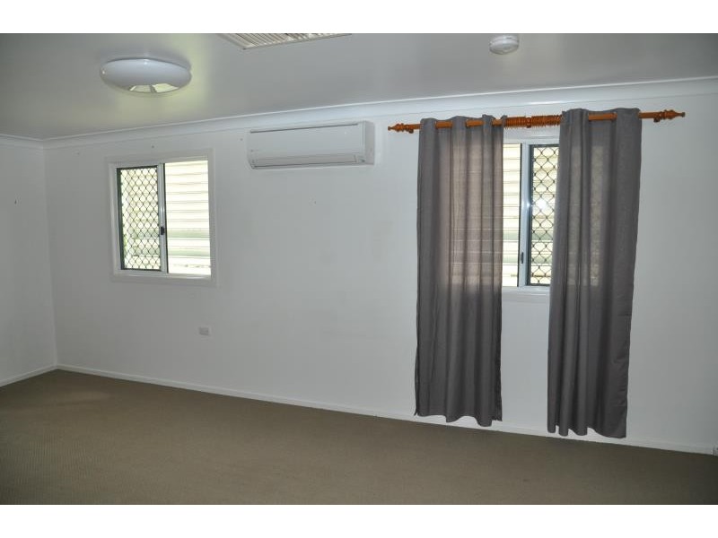 23 Bluff Road, Charters Towers City QLD 4820