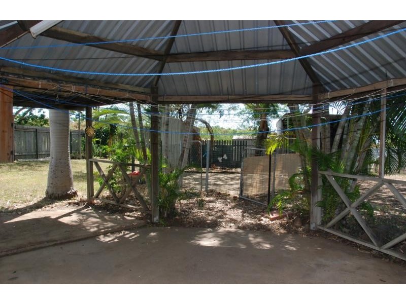 23 Bluff Road, Charters Towers City QLD 4820