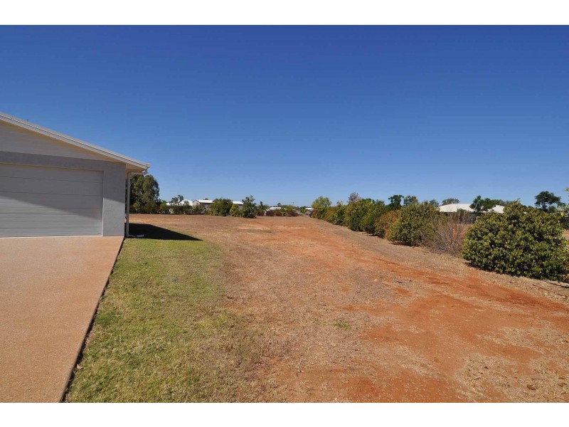 9 Hilltop Court, Charters Towers QLD 4820