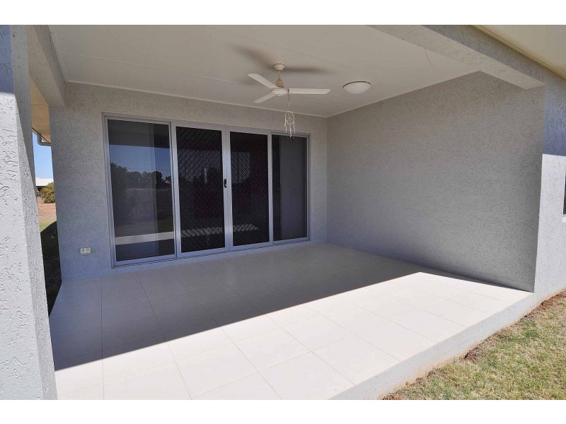 9 Hilltop Court, Charters Towers QLD 4820