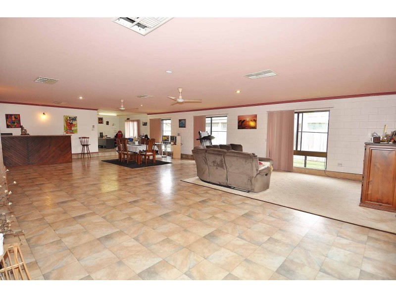 99 Stubley Street, Charters Towers City QLD 4820