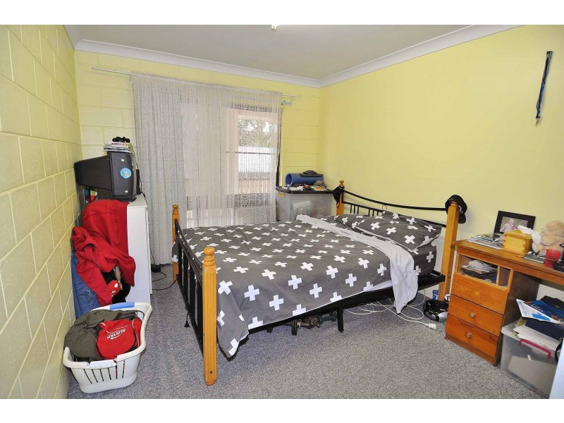 99 Stubley Street, Charters Towers City QLD 4820