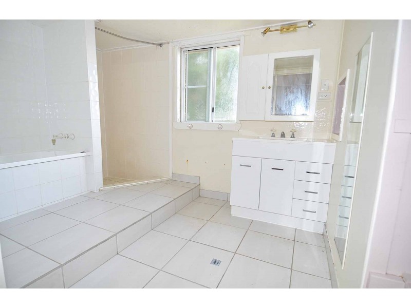 7 Hegarty Road, Charters Towers QLD 4820