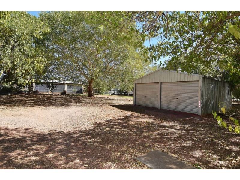 24 Manners Street, Richmond Hill QLD 4820