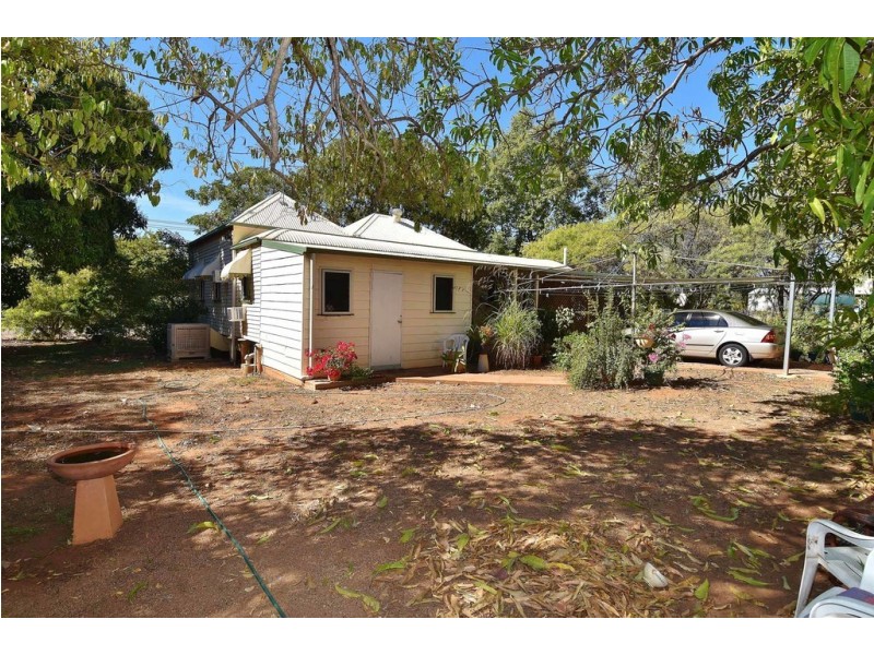 24 Manners Street, Richmond Hill QLD 4820