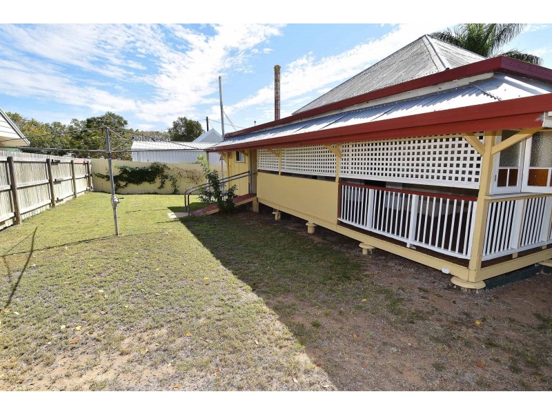 20 Miner Street, Charters Towers QLD 4820