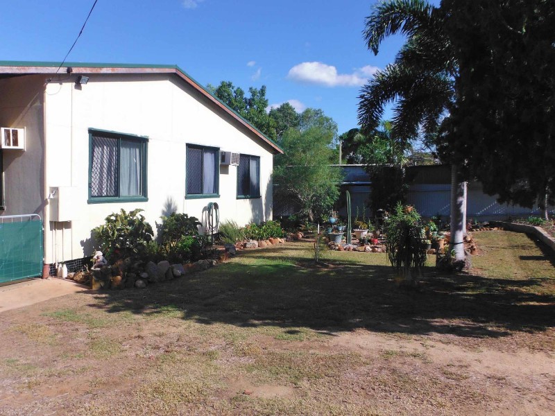 62 Raven Street, Ravenswood QLD 4816