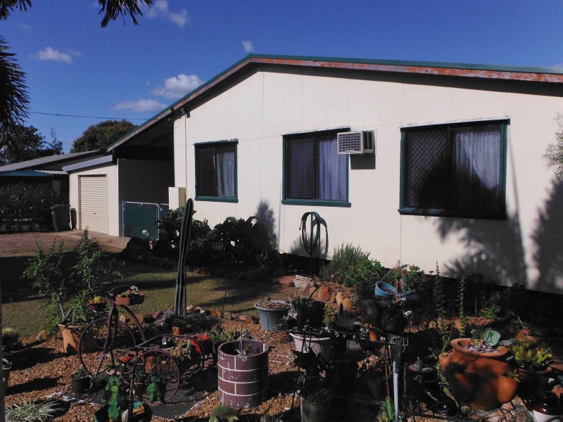 62 Raven Street, Ravenswood QLD 4816