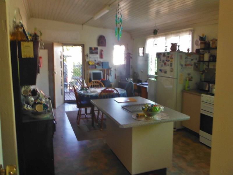 62 Raven Street, Ravenswood QLD 4816