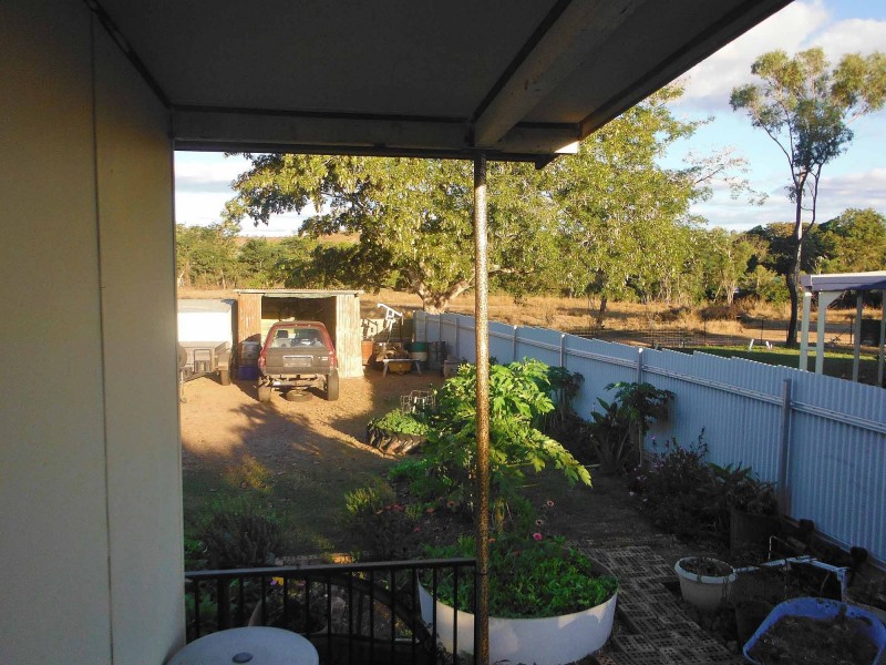 62 Raven Street, Ravenswood QLD 4816