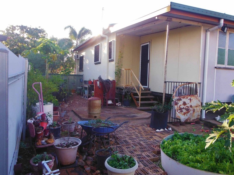 62 Raven Street, Ravenswood QLD 4816