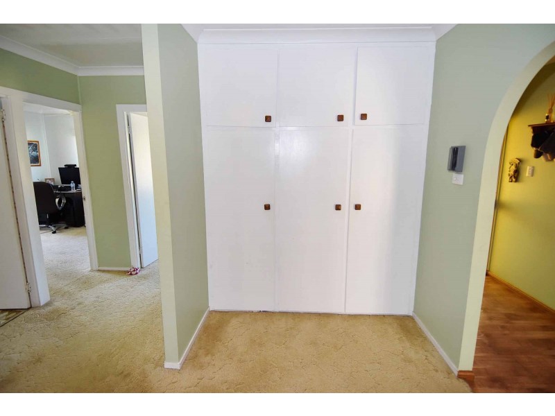 4 McDougall Close, Richmond Hill QLD 4820