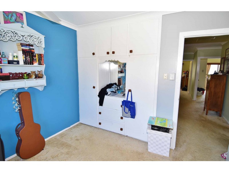 4 McDougall Close, Richmond Hill QLD 4820