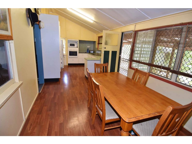 1 Bluff Road, Queenton QLD 4820