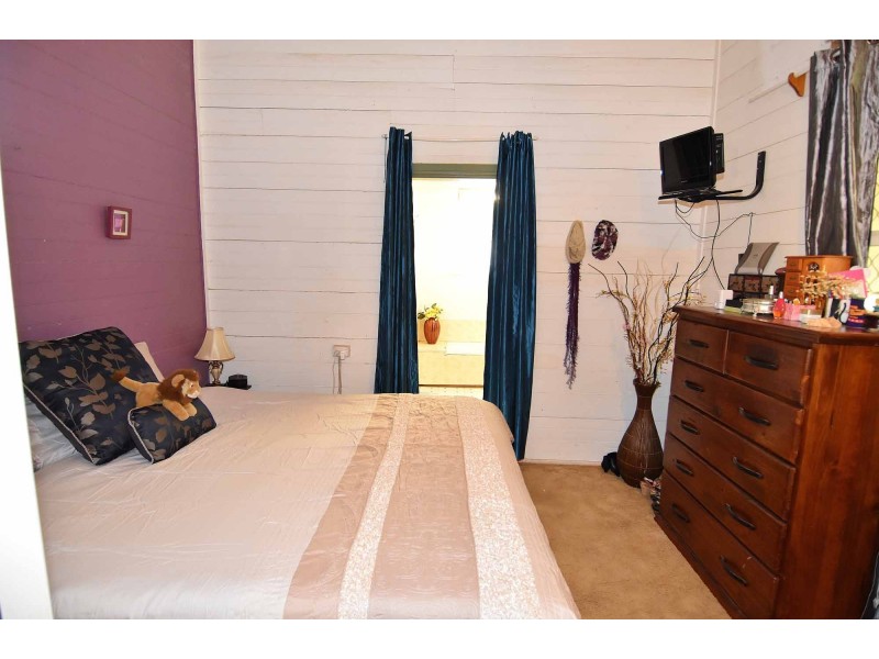 1 Bluff Road, Queenton QLD 4820