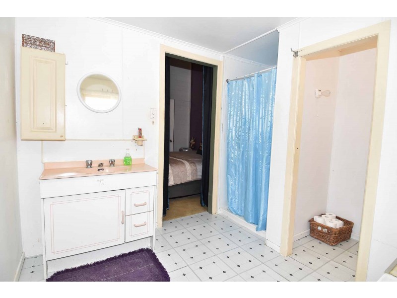 1 Bluff Road, Queenton QLD 4820