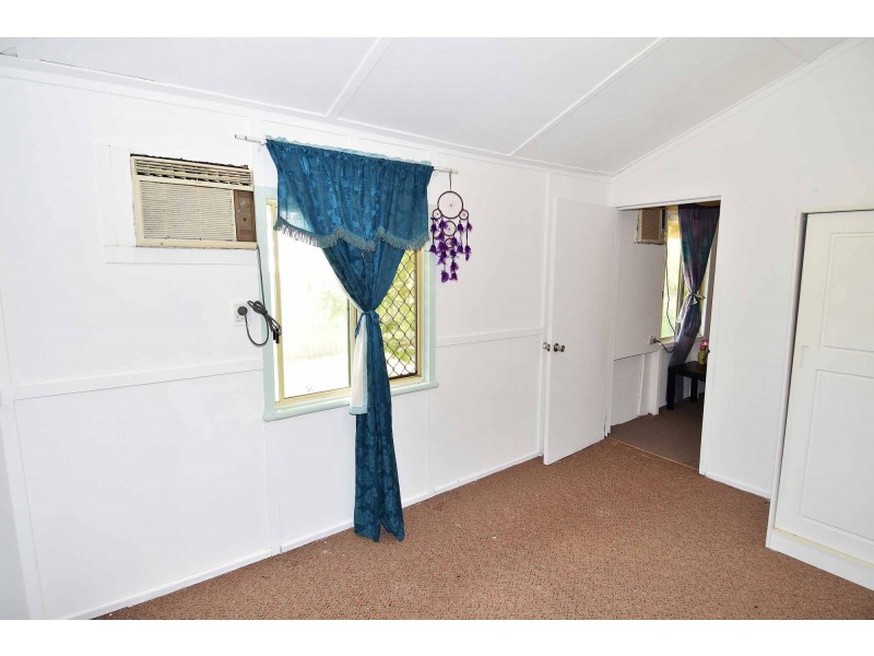 1 Bluff Road, Queenton QLD 4820